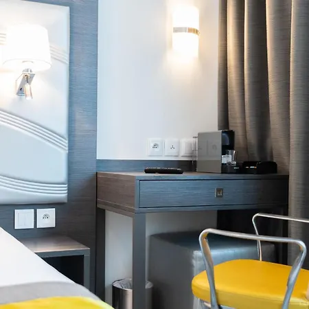 Hotel Chantiers 3*