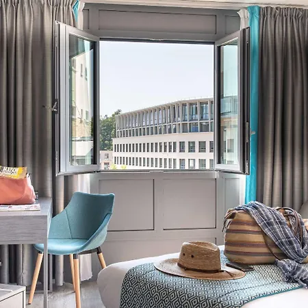 Hotel Chantiers 3*