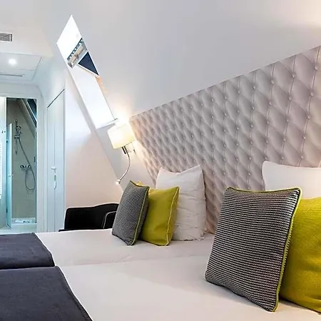 Hotel Chantiers 3*
