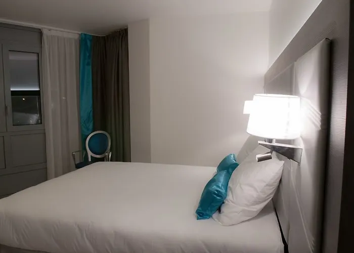 Hotel Chantiers 3*