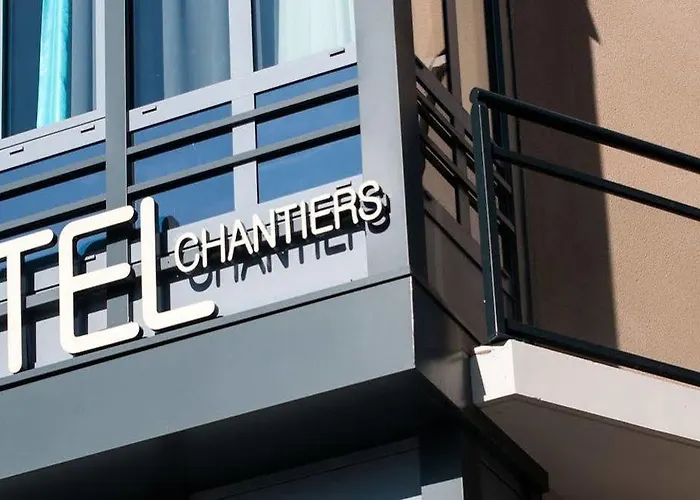Chantiers מלון 3*